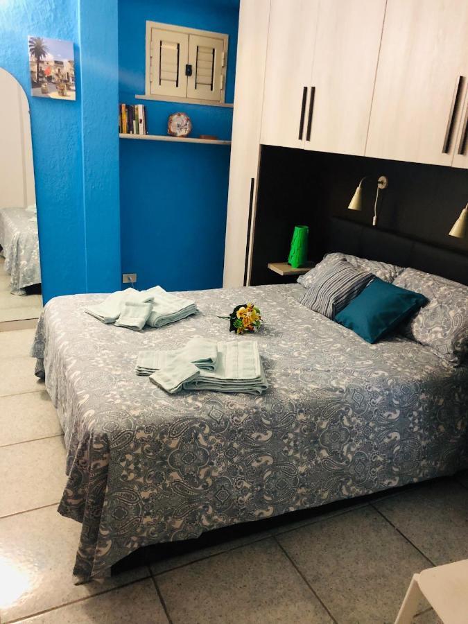 Sea View 2 Bedroom Vacation Apartment Giardini Naxos Bagian luar foto