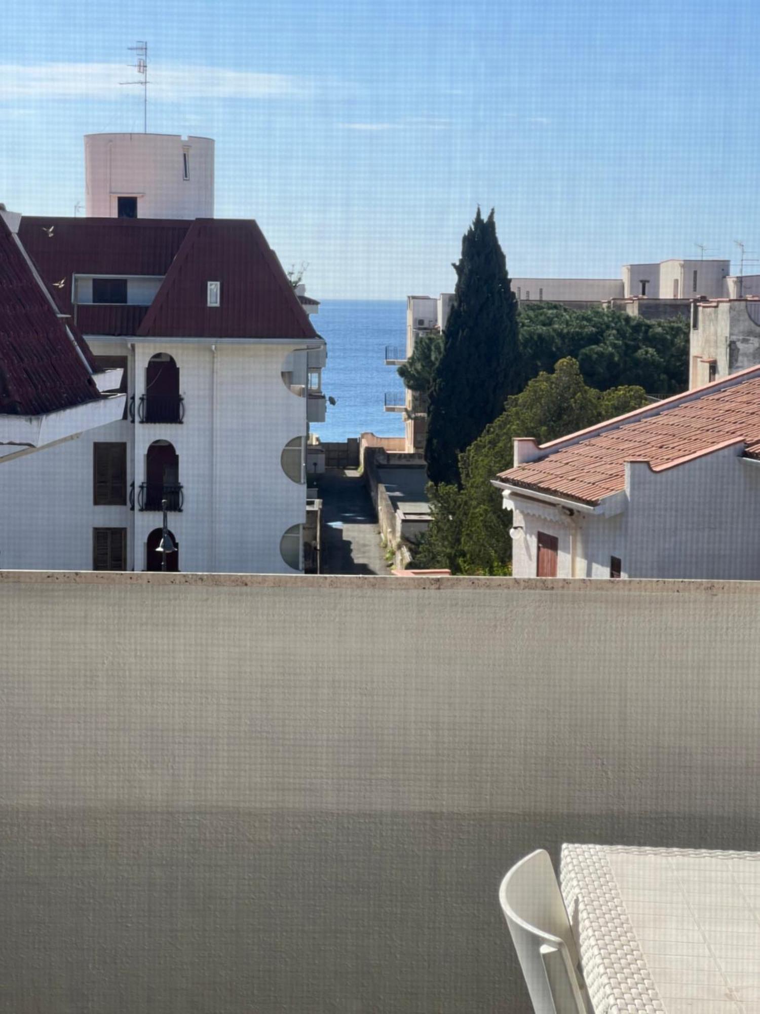Sea View 2 Bedroom Vacation Apartment Giardini Naxos Bagian luar foto